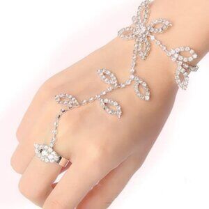 New Womens Unique Crystal & Silver Butterfly Slave Bracelet 7-9"
